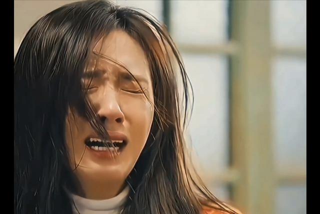 打了孕9个月的她，醒来家空了：我亲手推开了唯一想对我好的人
 
凌晨五点，我从宿