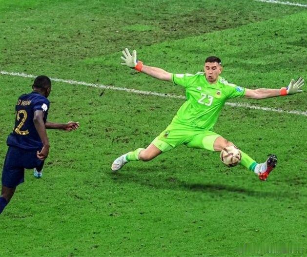 阿根廷世界杯夺冠三周年世界杯史上最伟大的决赛，如史诗般的对决，背后承载着是南美足