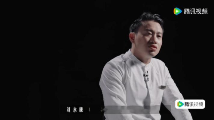 内娱终于有了黄鼠狼塑 也是和小鸡上演相爱相杀了....原来真的有人看到小鸡会眼睛