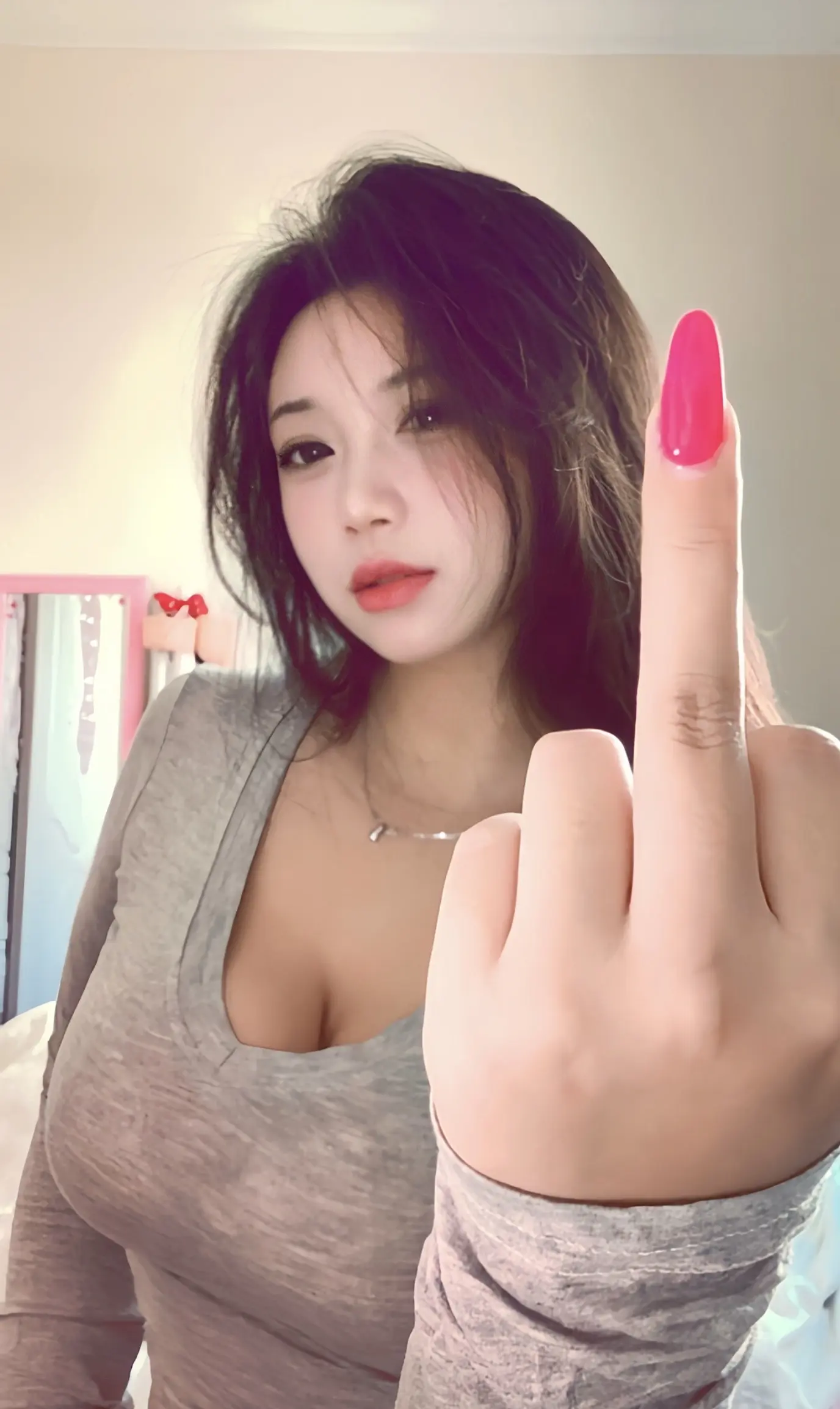 滚吧 再回来当狗也排不上号