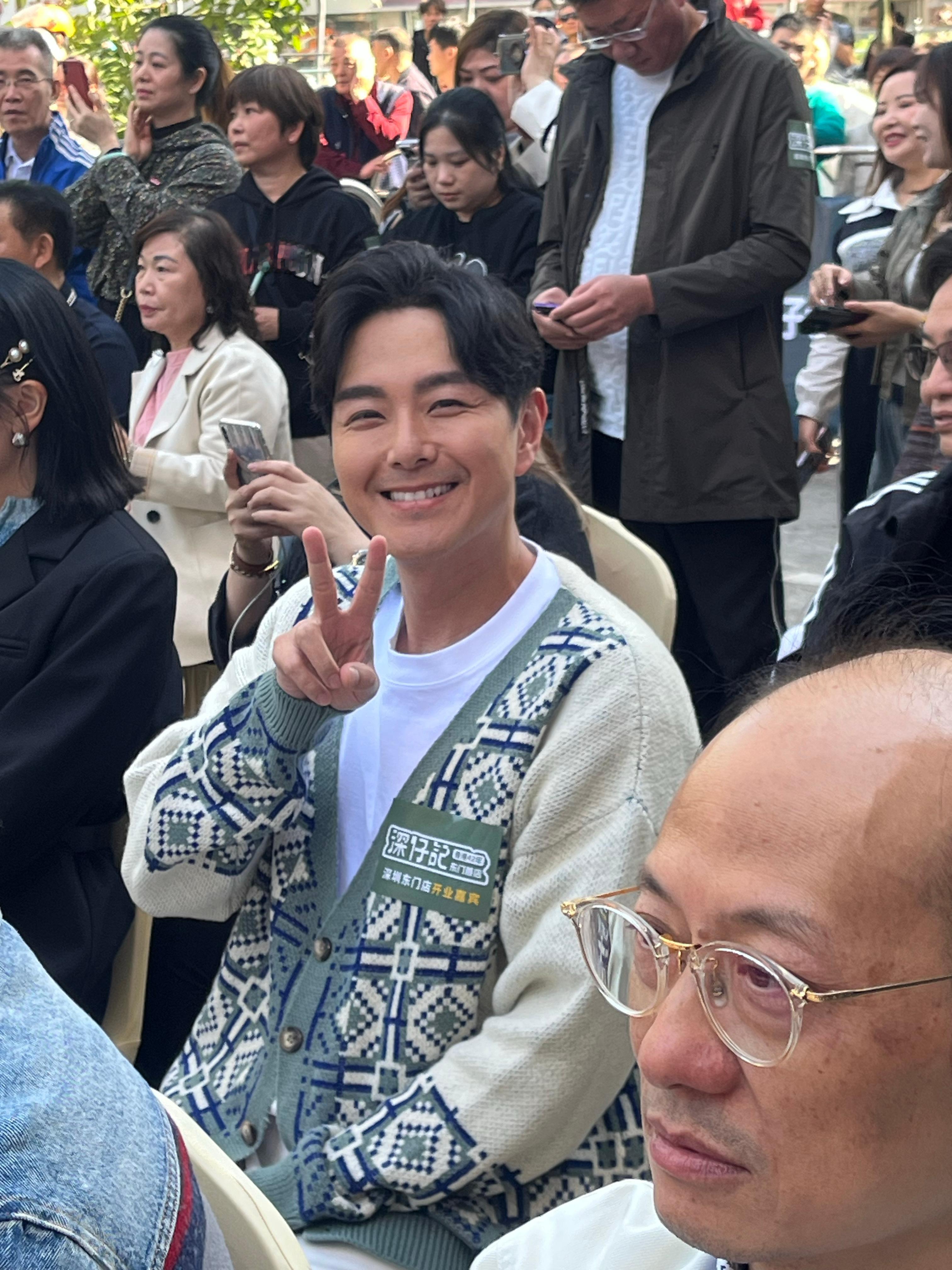 【現場自拍】深仔記茶餐廳（東門店）開幕有乜野比起望鏡頭更實在呢[耶] 萧正楠[超