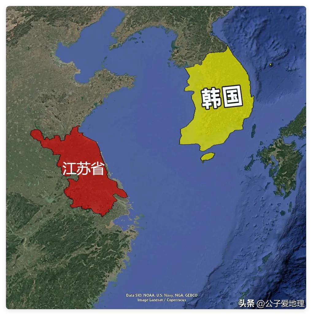 韩国10多万平方公里，高速4848公里，江苏面积也10多万，高速多长。
同样的1