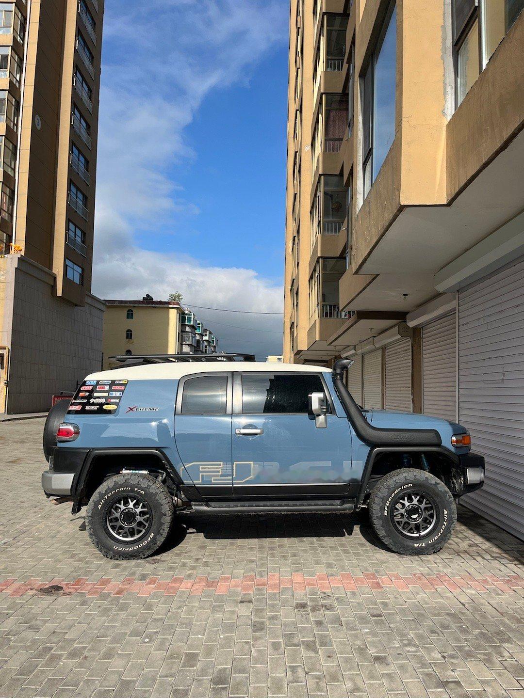 说起我的Dream car，这车应该排前三，当时家里人喜欢越野，关于越野的杂志也