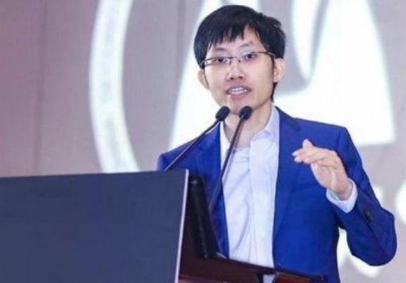 “中美差距究竟有多大？”DeepSeek创始人梁文峰再次语出惊人！他说：“我们经