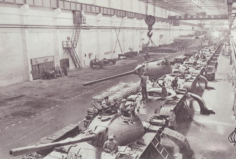 80年代我军坦克工厂军事历史全触达 ​​​