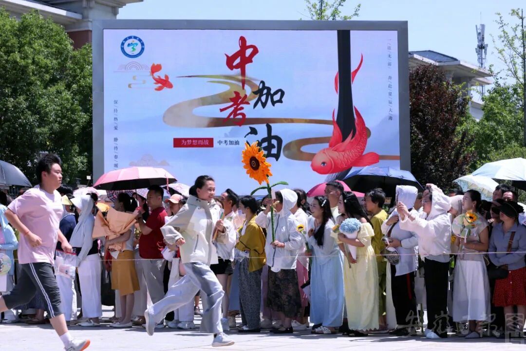 【#推进贯通式培养只是中考有限改革#，#上海成都辟谣取消中考#】10月20日，上