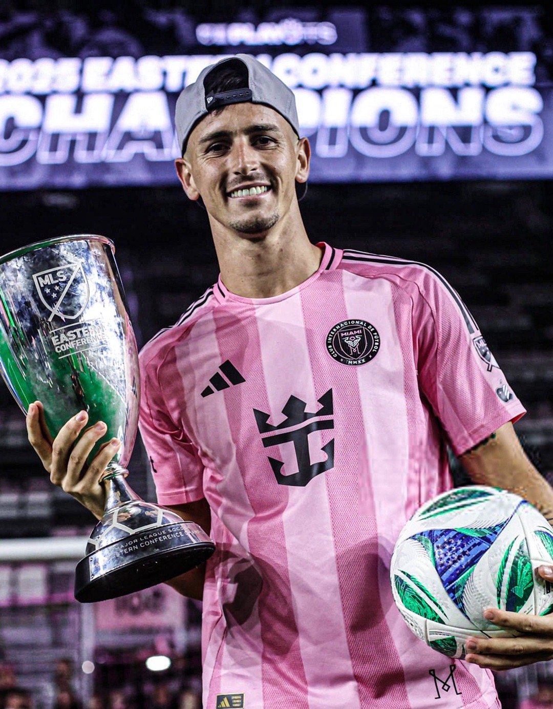 🚨塔德奥·阿连德已被推荐给河床队，主教练加拉多已经批准了这笔签约。阿连德租借至