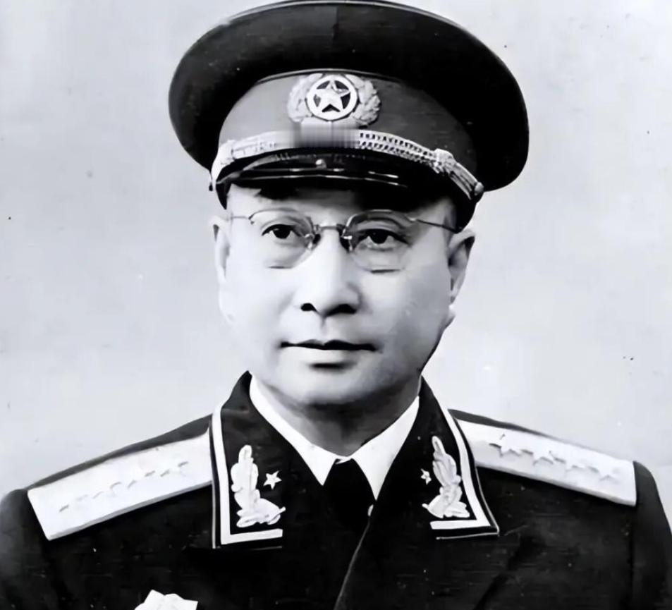 毛主席曾说过，是一个“瞎子”和一个“瘸子”帮他打下了江山。而其中的“瘸子”就是陈