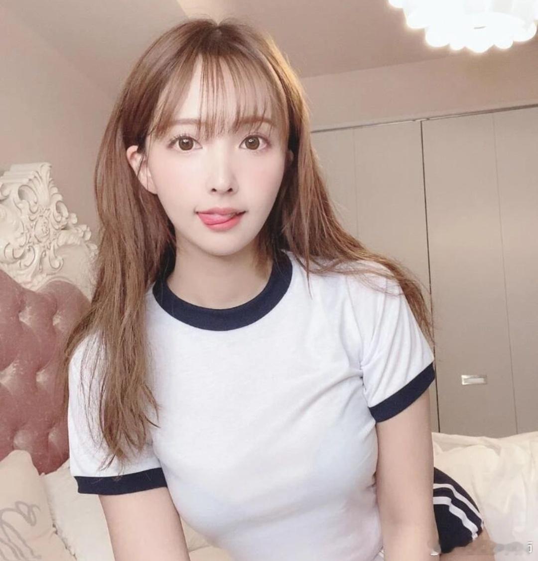 感觉今天围攻吃瓜盟主的大V总撤退了吗？是不是经费断了，就突然不义愤填膺了？典