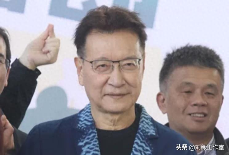 同为“三中案”的当事人，为何蔡正元收购“中影”被判3年6个月？而赵少康收购“中广