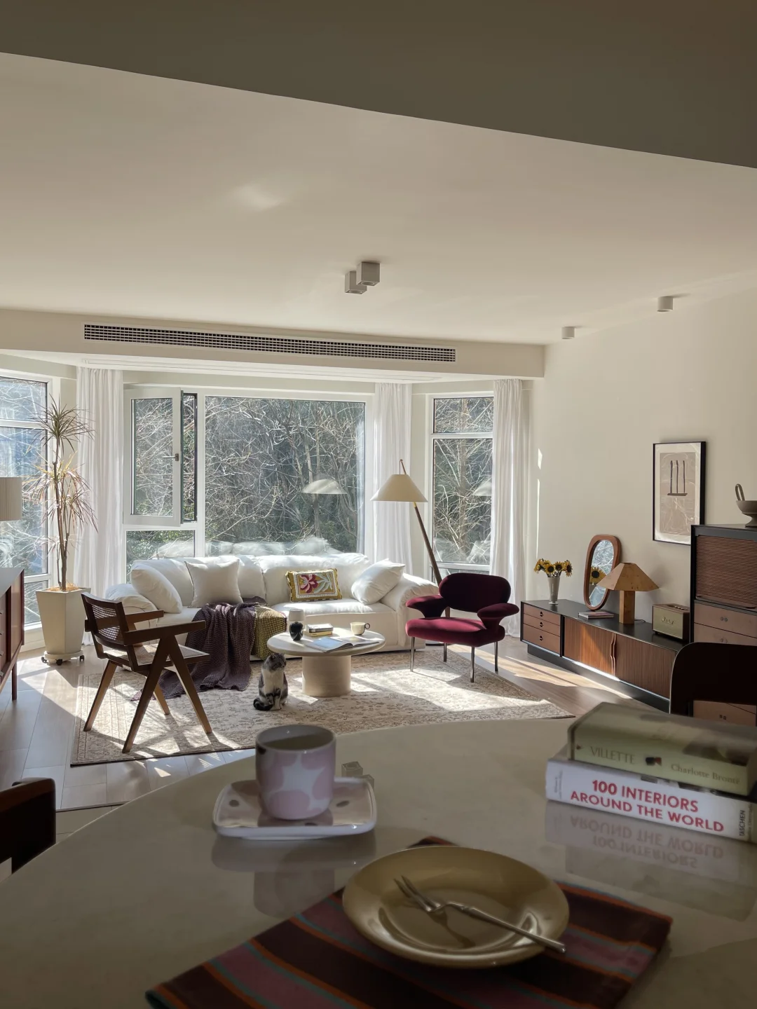 春天💐｜分享山脚下干净治愈复古风的家