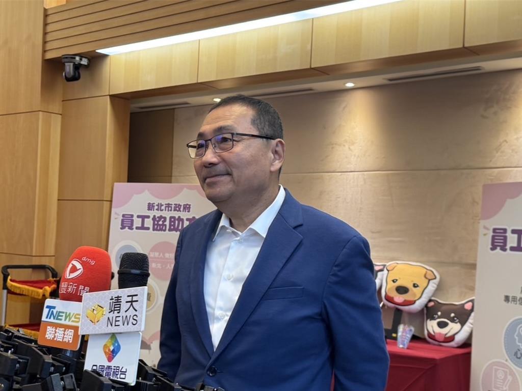 台中市长卢秀燕昨（5）日率队出访澳洲7天，拓展经贸、文化交流，被批评没有留下面对