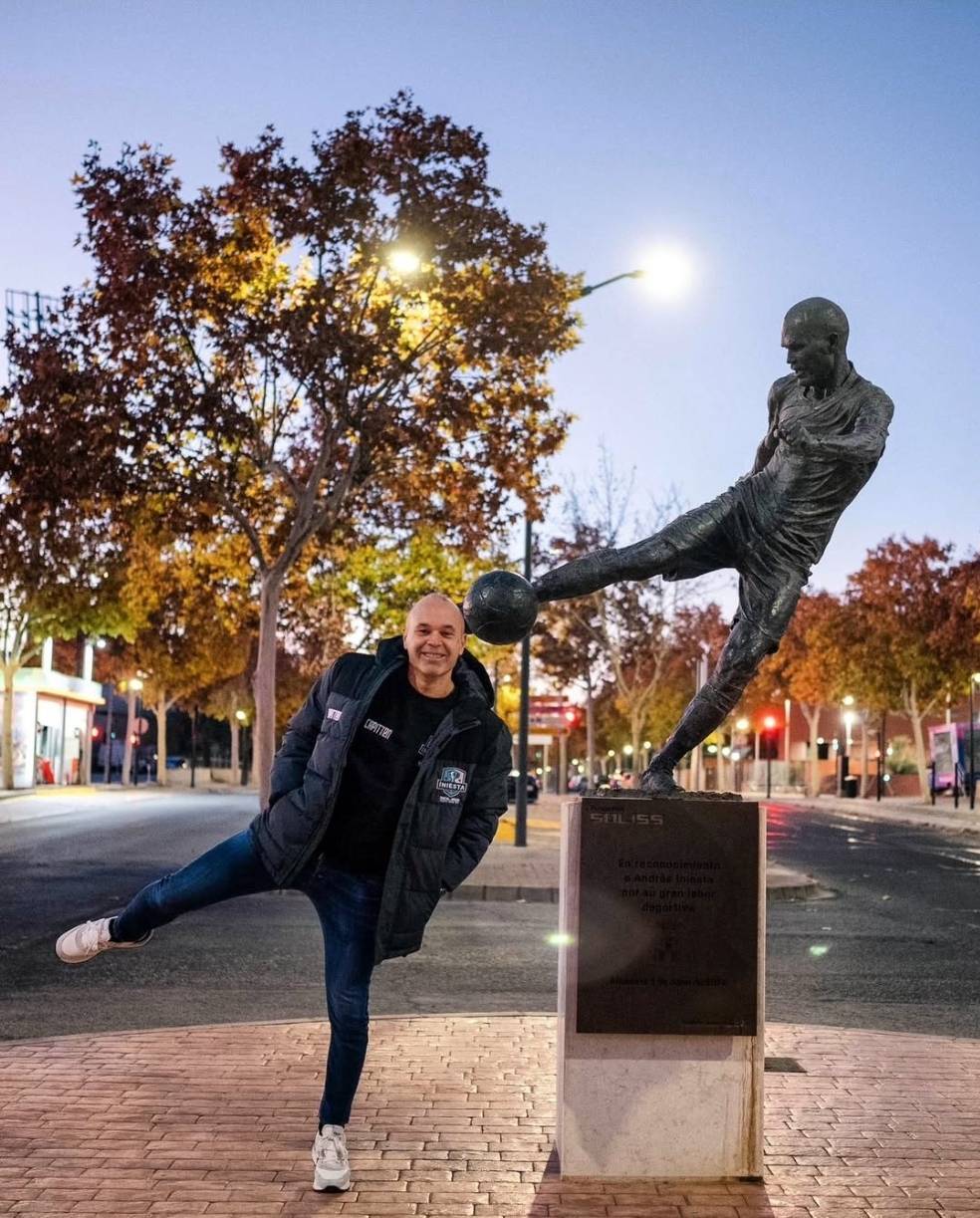 你好，传奇。当你离开的时候是英雄，当你归来的时候是传奇～ 