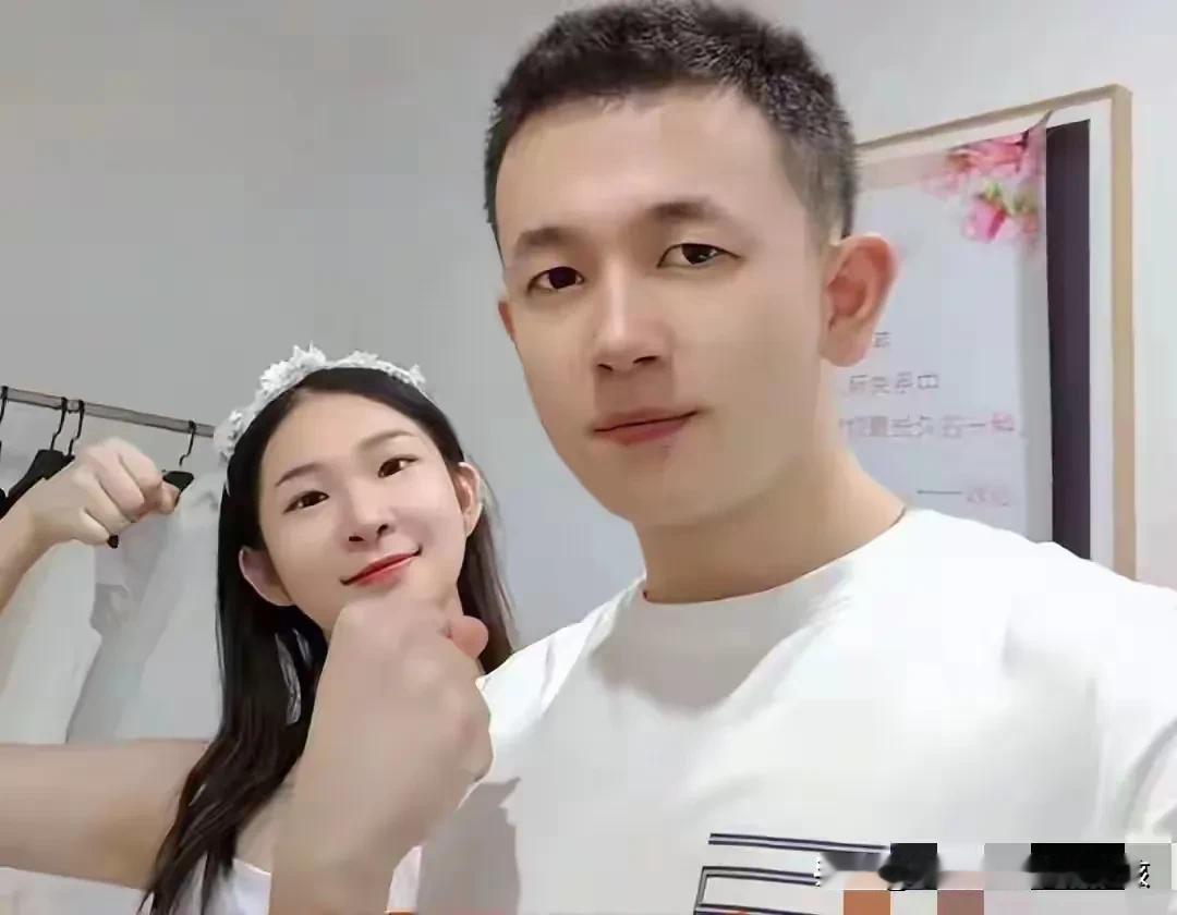 杭州出轨女护士的公公去世了：
王超发现妻子出轨后自杀，
父亲也死了！感觉有点太惨