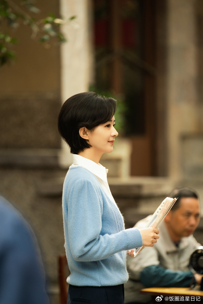 赵丽颖李秋萍坚守底线不退 赵丽颖小城大事李秋萍，坚守底线不退，都是为民办事的真心