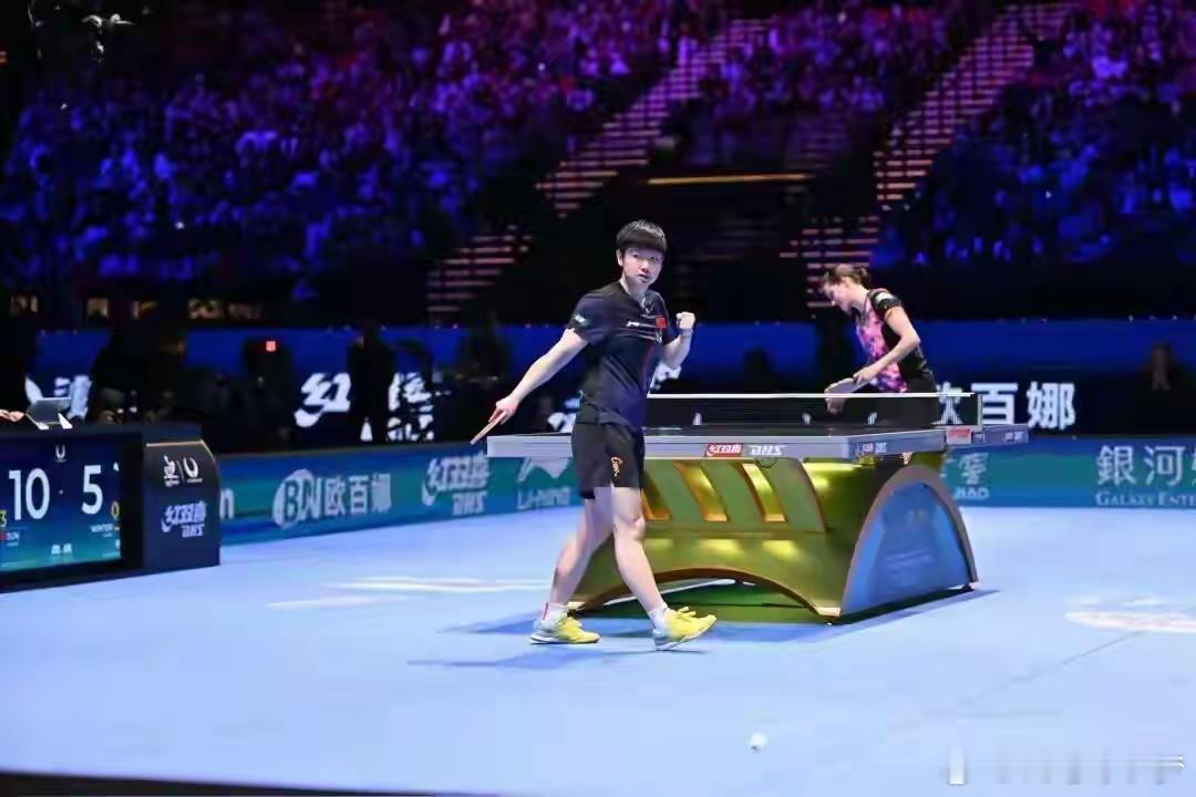伦敦世乒赛：孙颖莎首秀！3-0横扫对手，国乒女团拿下开门红北京时间5月2日17: