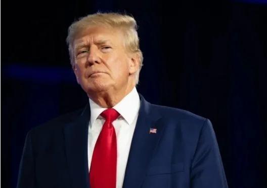 中国出手了。北京方面释放明确信号：这回的意思很直白：不跟你吵架了，直接让你“断粮