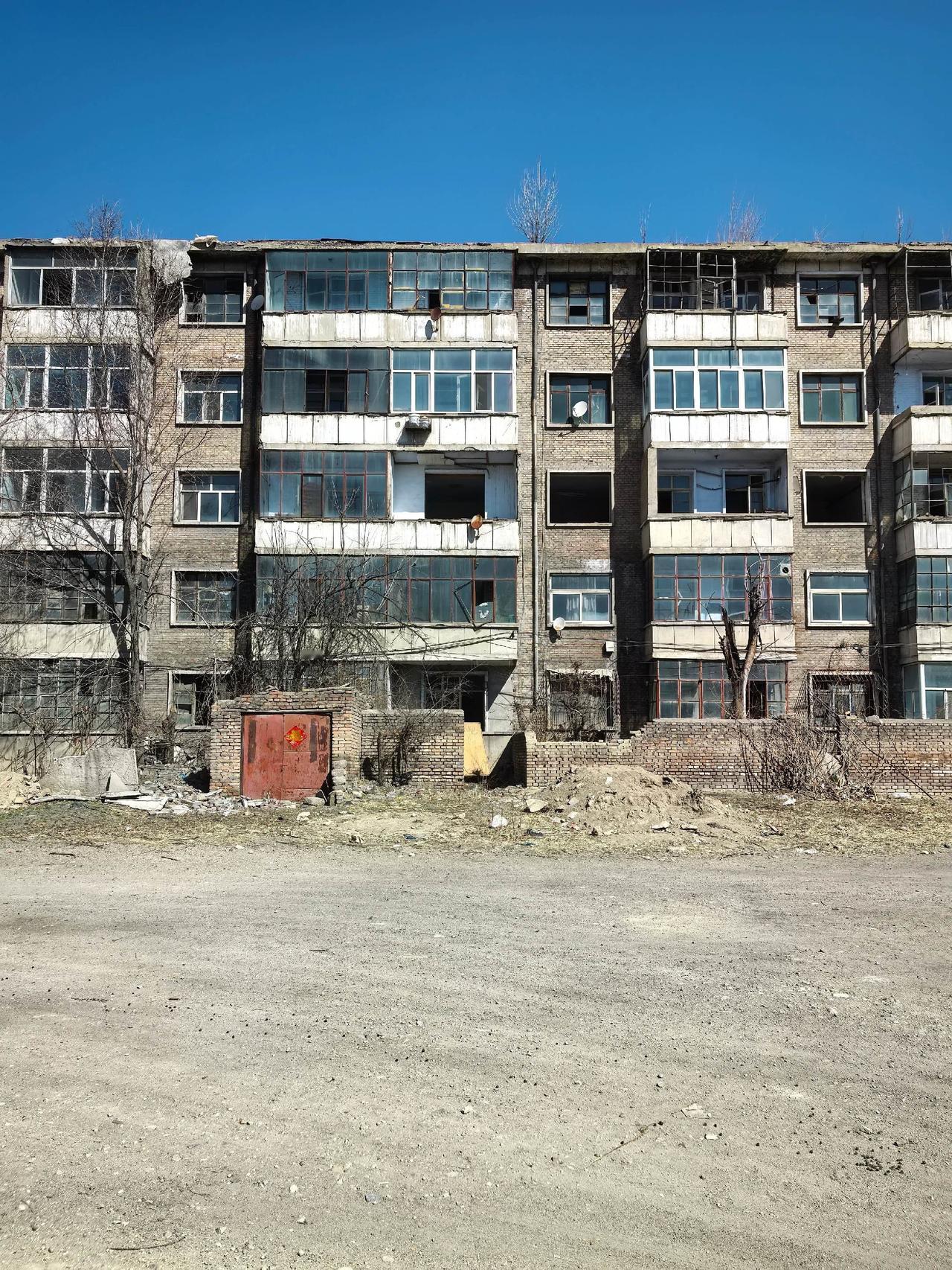 大同红旗水泥厂家属楼满满的回忆。回忆 城市记忆 老房子 生活