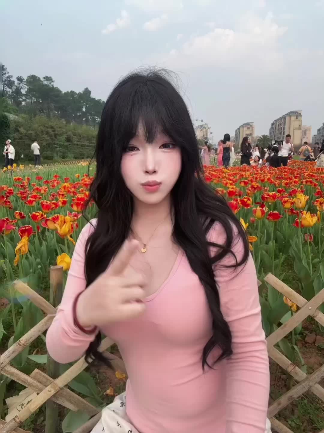 我知道我的性格有点问题 但是幸好我长得好看 问題不大