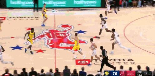 帅不？
阿门这球真帅啊……仔细看有没有点杜兰特的影子？
士别三日，当刮目相看……