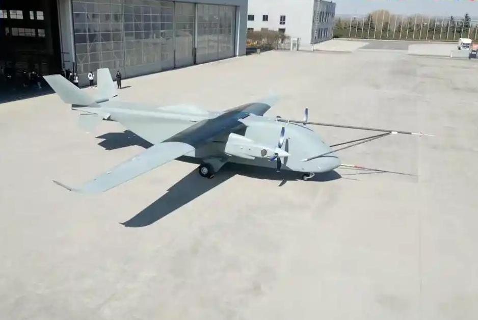 我国首款 7 吨级 “无人空中重卡” 长鹰 - 8，近日将在郑州上街机场首飞
