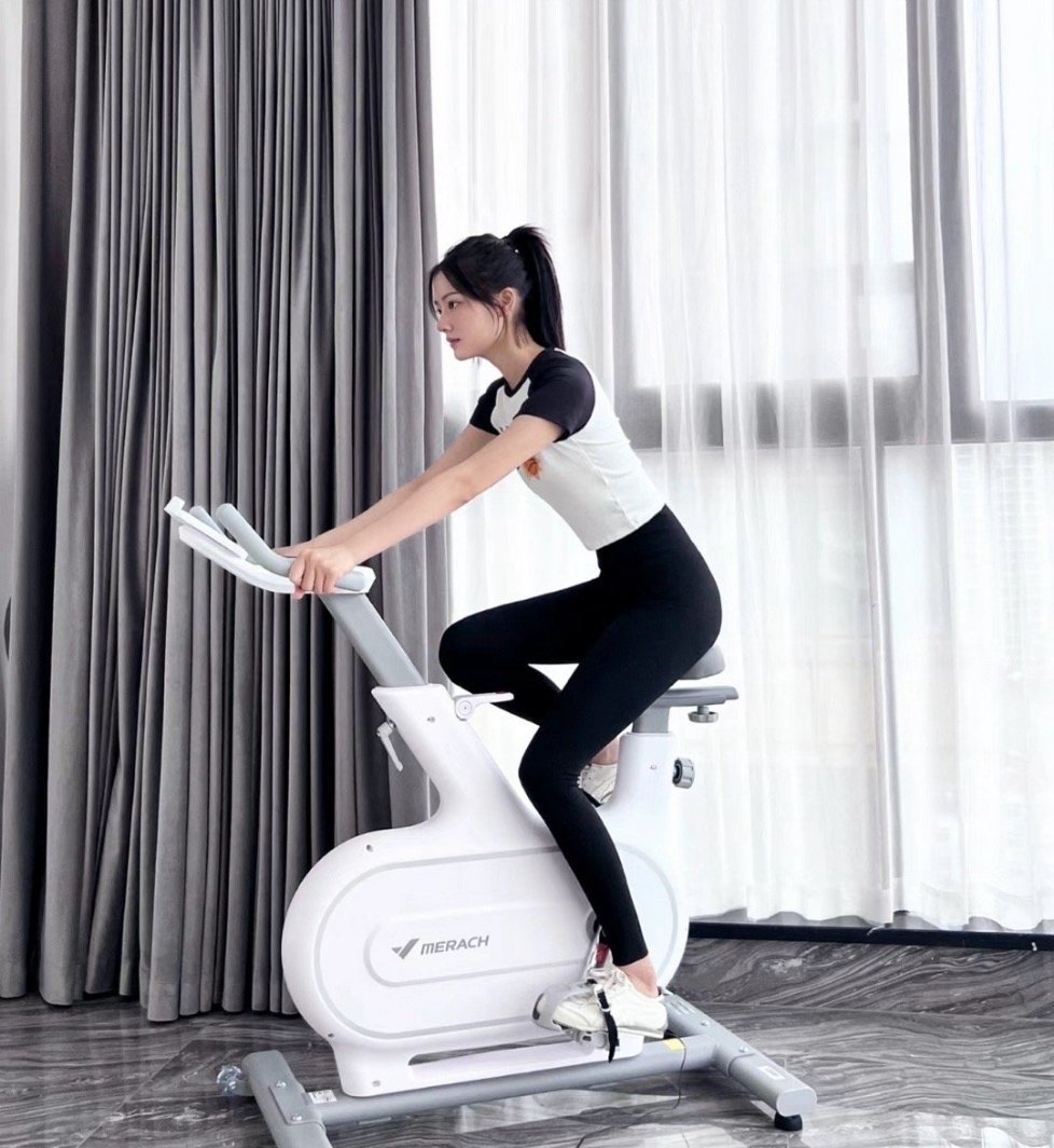 任敏也是在努力减肥中了 ​​​