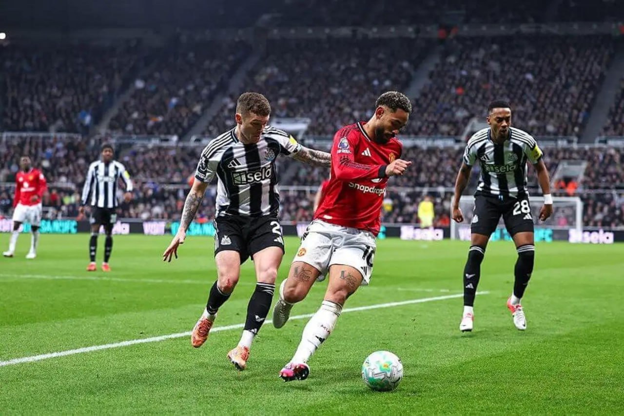 今日继续朝着好的方向出发！作品：巴萨vs塞维利亚   巴萨备战3天后欧冠，塞维利