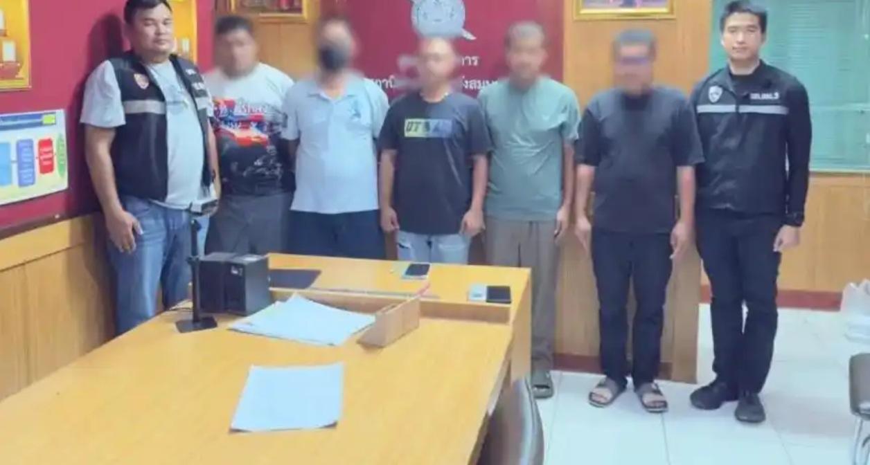 泰国“黑警”竟成绑匪！5名中国游客遭勒索，官方：严惩不贷！

穿上警服是执法者，