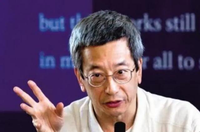 “我是美国人，绝不是中国的科学家！”谁能相信，这居然是钱学森的侄子钱永健，在获得