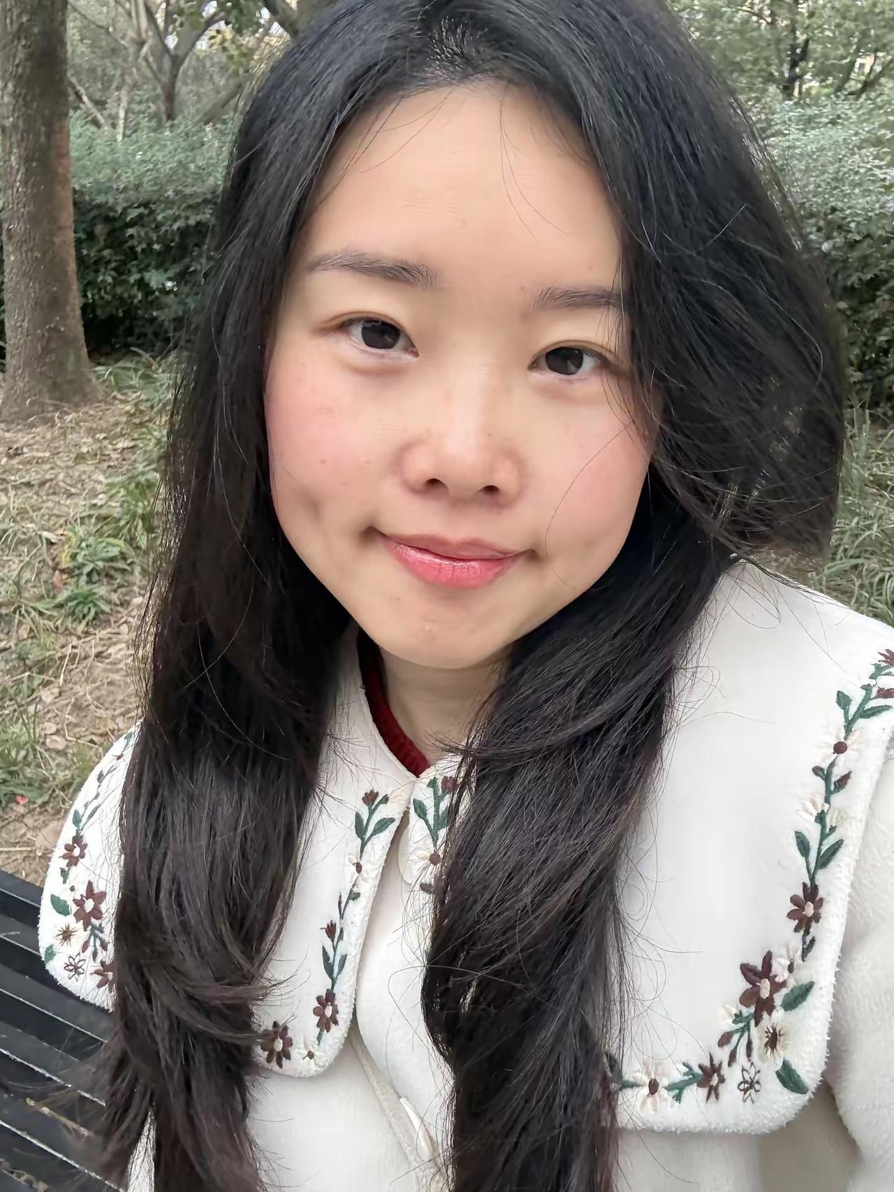 38岁的我祝大家三八节快乐！希望所有女子在每个年龄段都有乘风破浪的勇气，能活出最