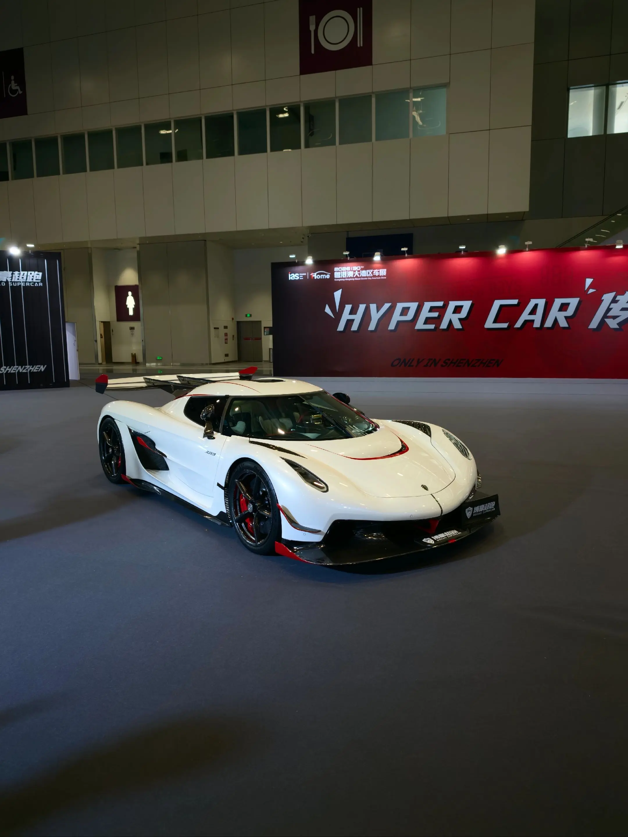 “陆地飞行器”Koenigsegg JESKO