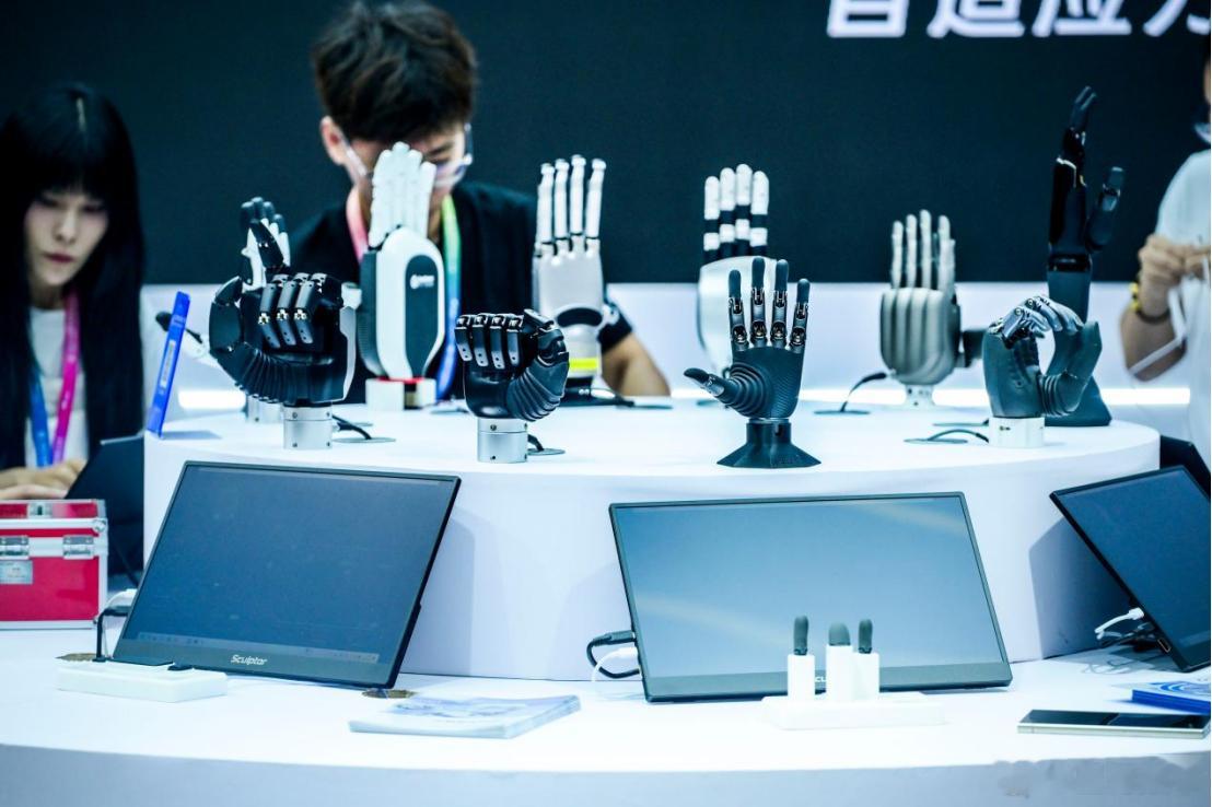 他山科技于近期完成B轮融资，金额为数亿元。本轮投资方包括均胜电子、太平创新、奥克