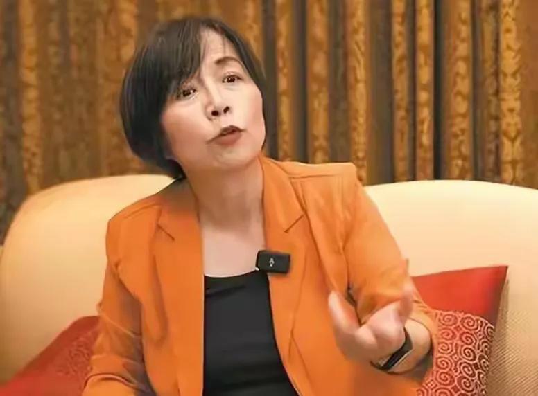 这人还是专打蓝白不打绿！黄智贤：国民党团总召傅昆萁背负很多弊案，把花莲县变成他的