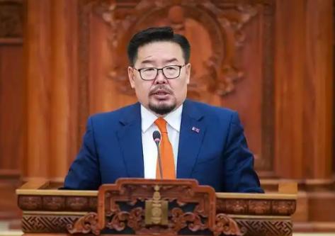 蒙古这回真是变了样！新总理一上台，就当着中国的面，把边境上几十年的老难题一股脑敲