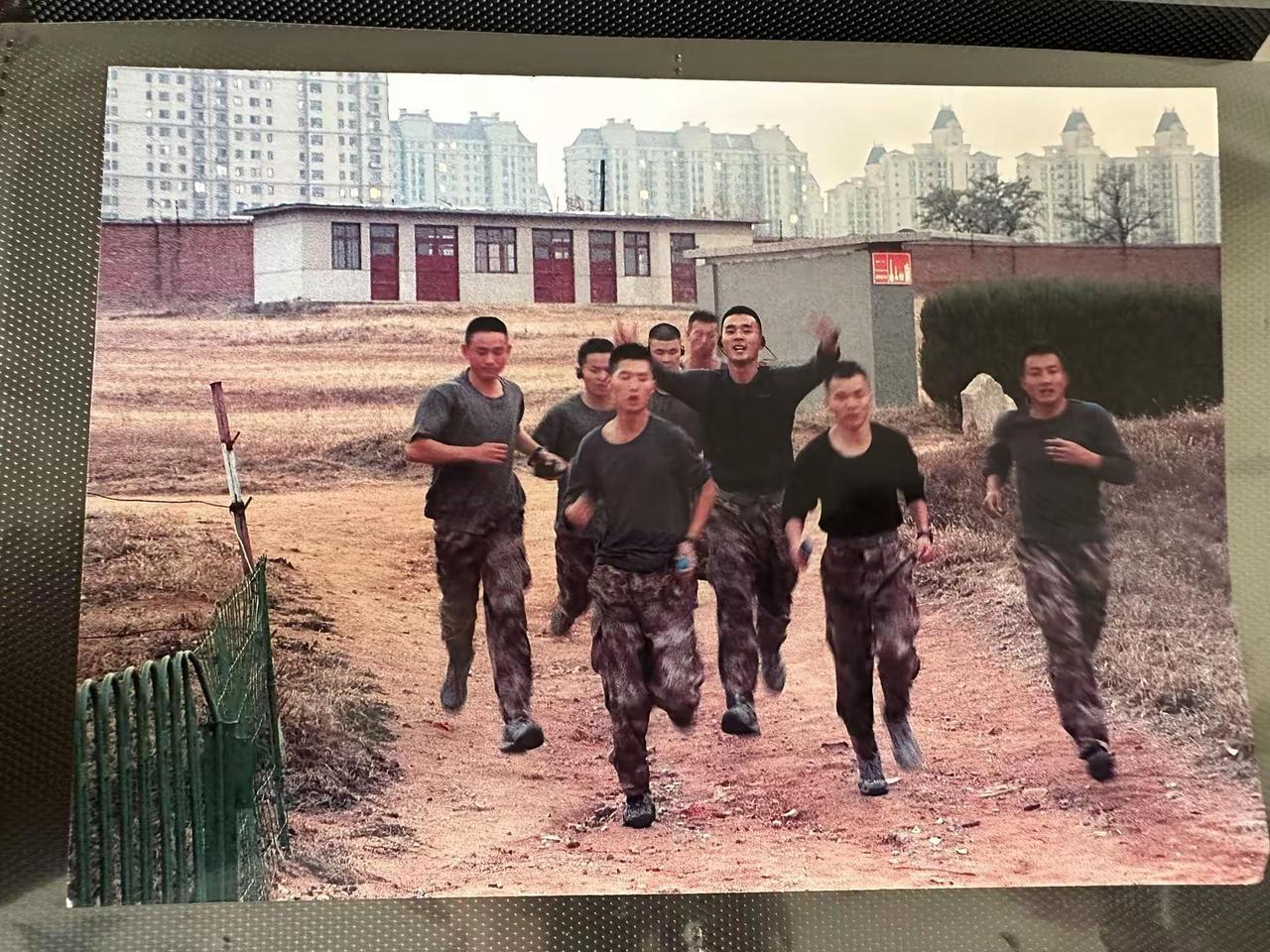 可能是一生中的颜值巅峰了当兵 退伍季 当兵的历史