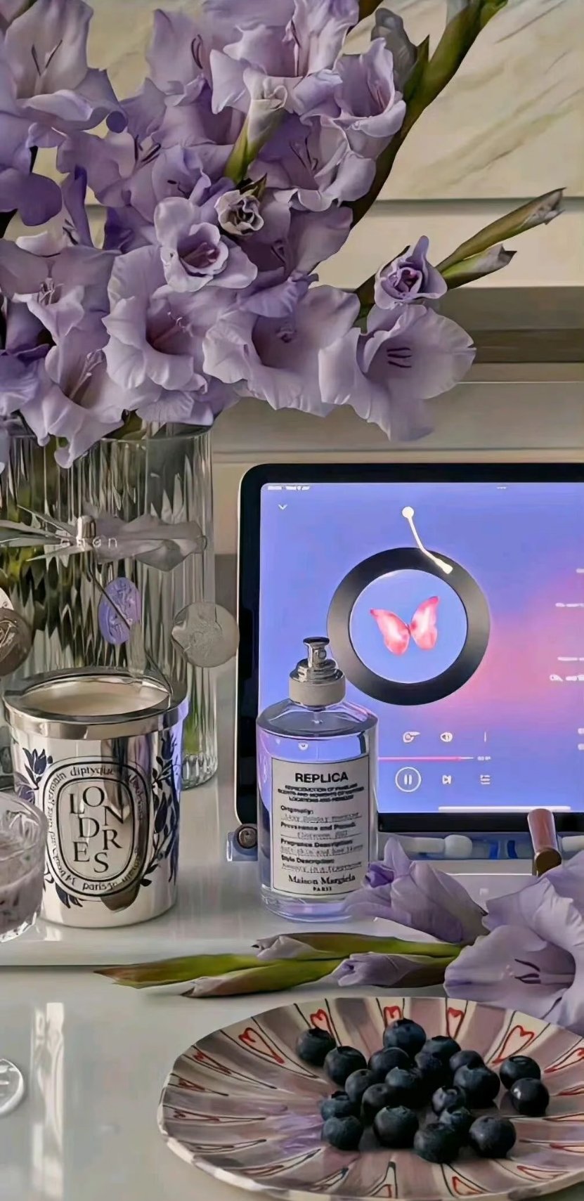壁纸 Sʜᴀʀᴇ:紫色系壁纸 ✨💜✨ 