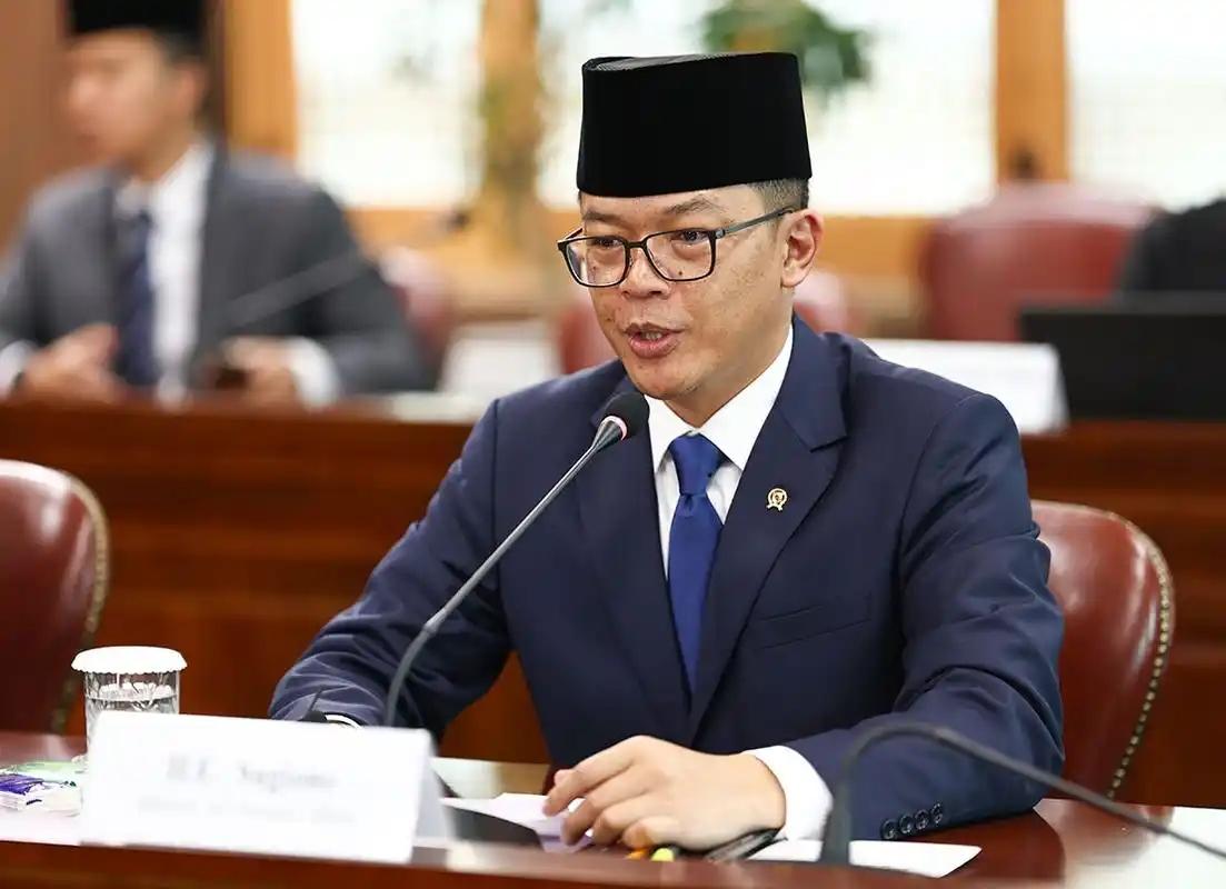 印尼财长曾说了一句特别大方的话：“投资者要是想走，大可去别的地方找矿。”是不是觉