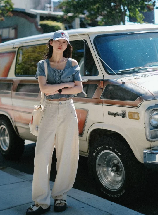 一起搭个80年代海报呗？