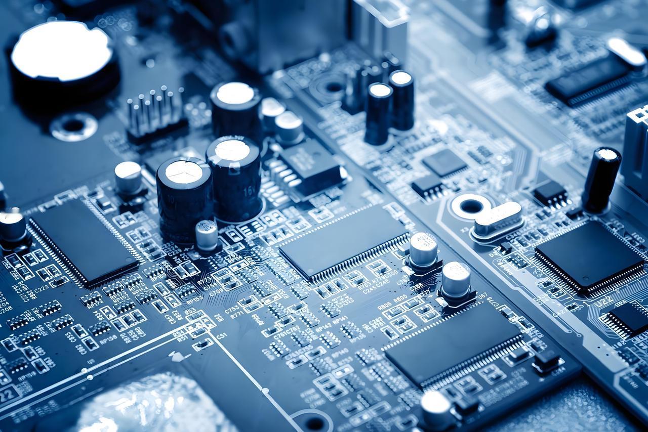 计算机 VS 电子通信｜别被高薪骗了，选错悔 4 年
别再纠结 “哪个更有前途”