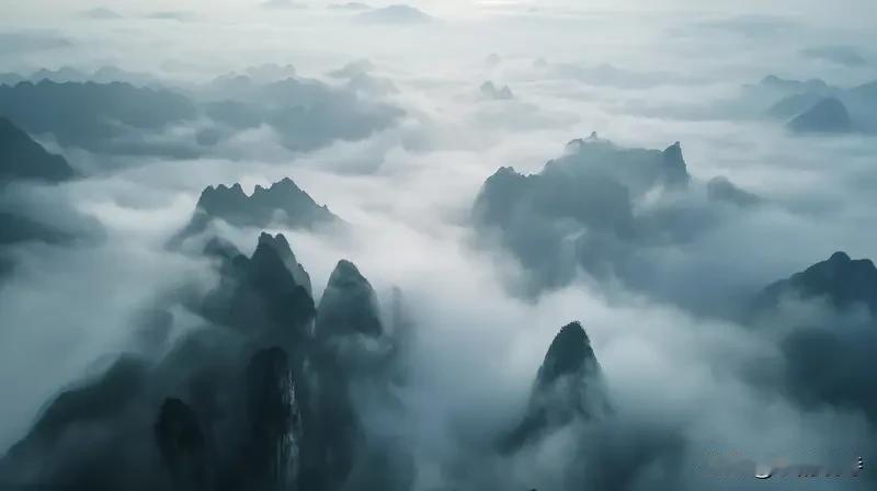 “龙吟千江水，鹤引万峰云”这对联简直绝了！上联“龙吟千江水”，龙本就霸气，一声吟
