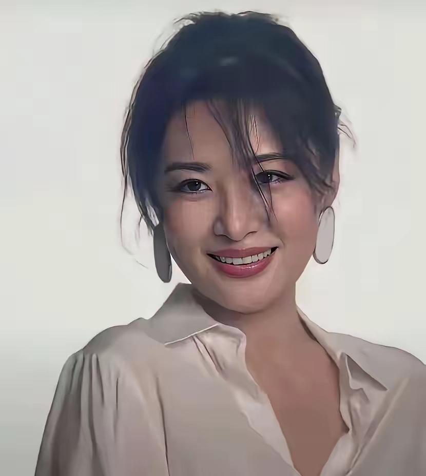 曾经的央视一姐，如今更是大领导，60岁的年纪，这素颜真是美爆了