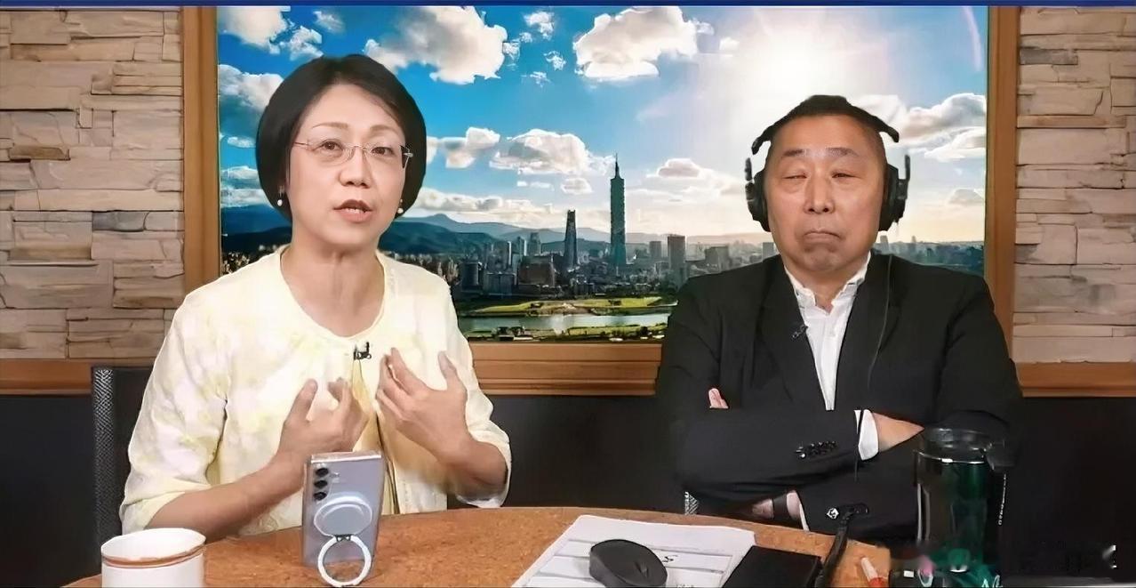 翁晓玲: 我父母既讨厌日本人，又讨厌蒋中正！

近日，国民党民代翁晓玲做客唐湘龙