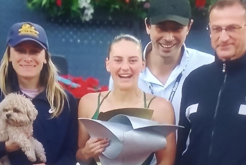 豪取12连胜！科斯秋克2-0力克安德列娃 ，首夺马德里站WTA1000桂冠！
 