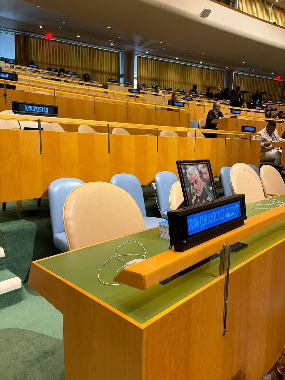 伊朗代表团没有听以色列总理内塔尼亚胡在联合国大会上的演讲。他们的座位上摆放着卡西