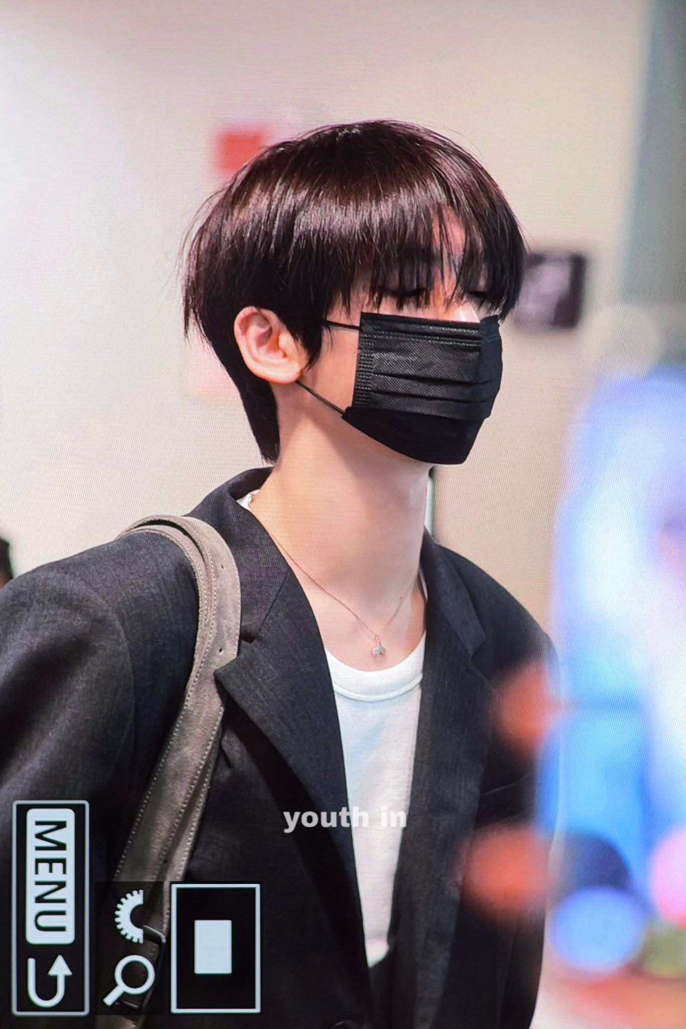 👋🏻🖤260728 ©youthin320 