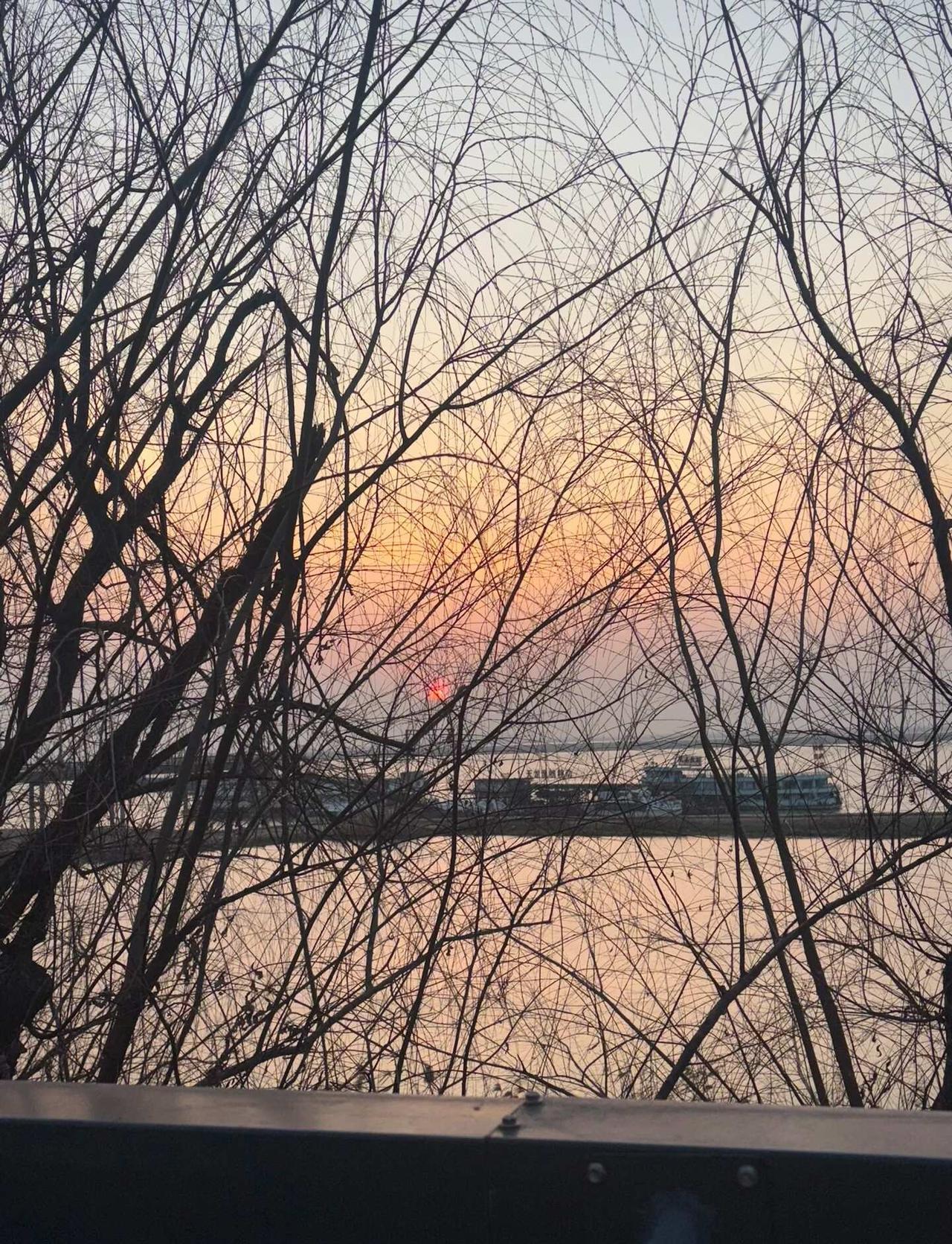 长河落日圆 看一次夕阳