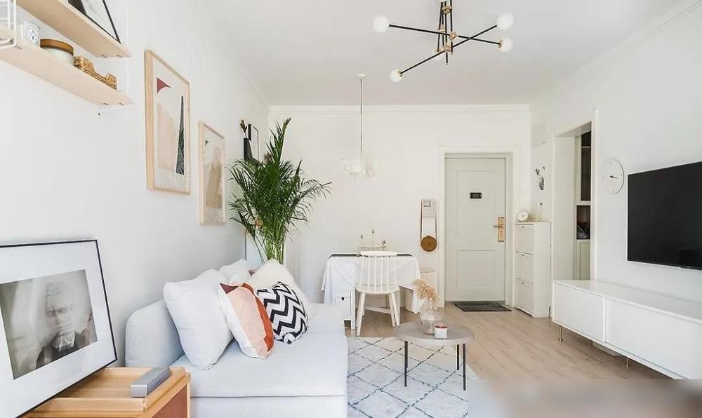 52岁阿姨买下61㎡一楼住宅独居，装修那叫一个高级大气，让人羡慕

这阿姨挺有想