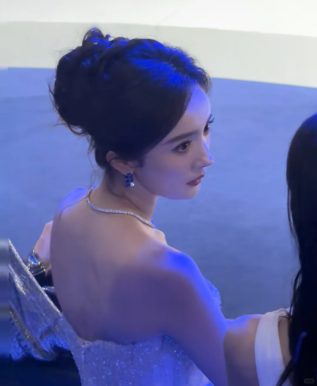 杨幂的美貌果然还得放大看