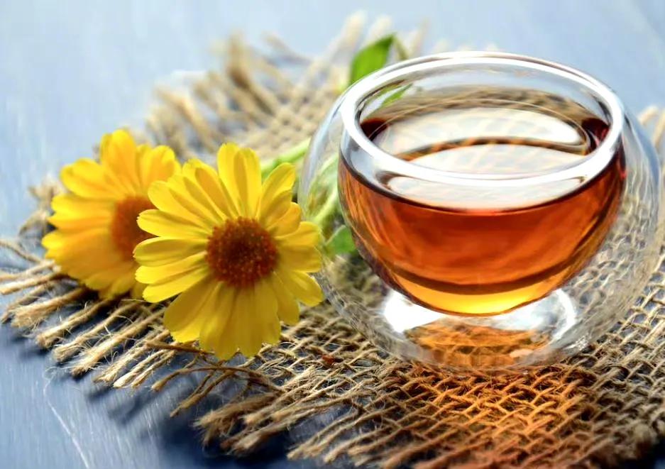 女性健康，经期腿酸怎么办？

经期盆腔充血，容易导致下肢血液供应不足，引起小腿酸