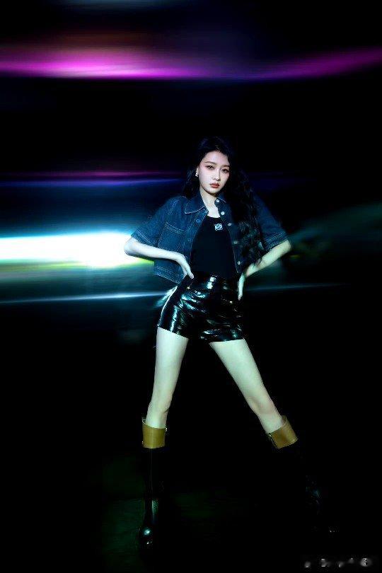 #孙怡女团风##孙怡身材真的很女团# 姐身材真的太绝了 ​​​